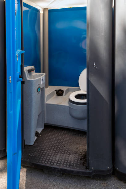 Best Portable toilet rental cost  in Salem Lakes, WI