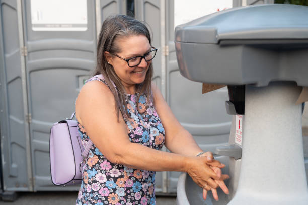 Best Luxury portable toilet rental  in Salem Lakes, WI